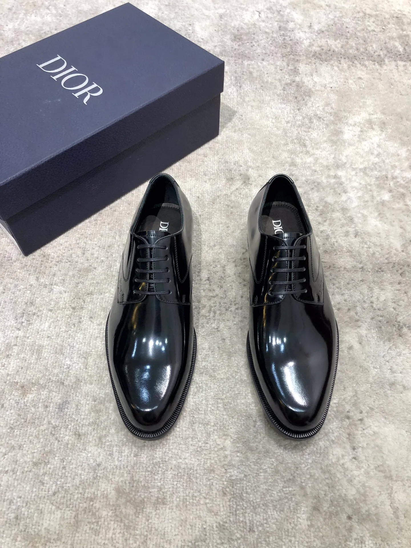 Men's shoes 💰960 Dior's new counters are on sale at the same time, with imported cowhide uppers, water-dyed cowhide lining, genuine leather outsole, impeccable details, standard size 38-44,